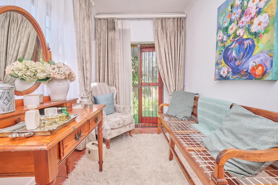 3 Bedroom Property for Sale in Uitzicht Western Cape